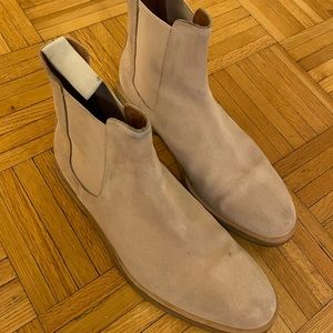 Common project chelsea boots